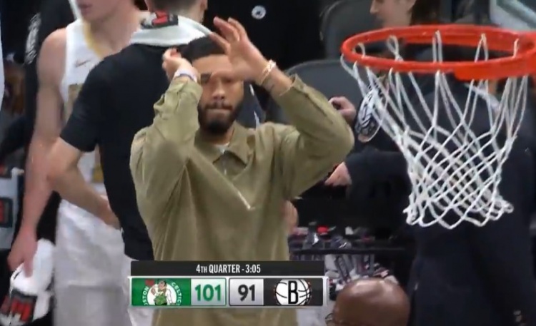 塔图姆跃跃欲试！杰伦·布朗助攻普理查德三分 绿军轰出11-0！