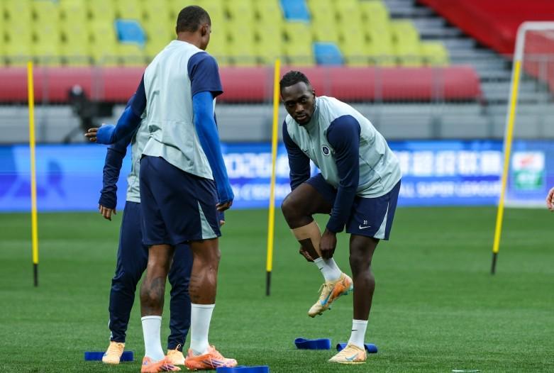 粤媒:新鹏城5名外援都参加了赛前合练,战成都有望全部首发