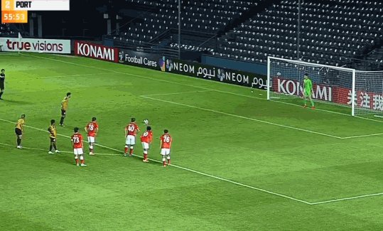 1625845707726067858.gif 乐鱼体育官方网站-【亚冠】宁浩旭造对手乌龙 广州队1比5泰港6战全败